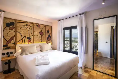 La Torre del Canonigo - Small Luxurys - 32