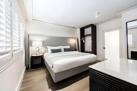 The Mosaic - Beverly Hills - 39
