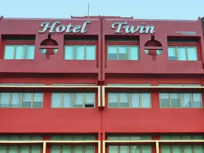 Twin - 47