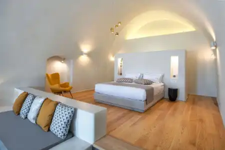 Halcyon Days Suites - 0