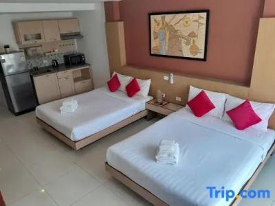Island Patong Beachfront Apartments - 64