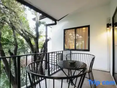 Sannot Riverside Boutique - 136