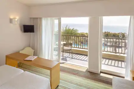 Doryssa Seaside Resort - 7