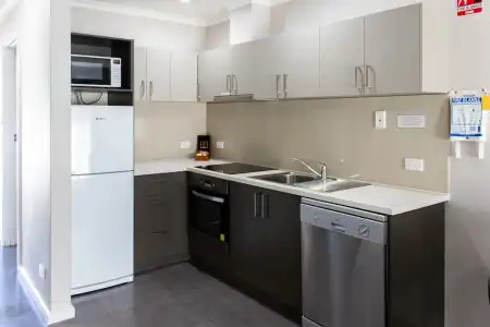 Arkana Motor Inn & Terrace Apartments - 72