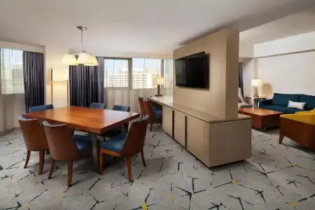 Sheraton Gateway Los Angeles - 41