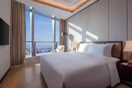Hilton - 163
