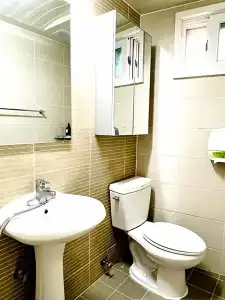 KW Hongdae Line Hostel - 56