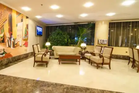 Royal Qatar - 8