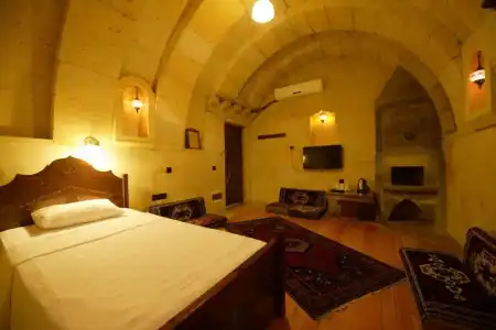 Vineyard Cave - 122