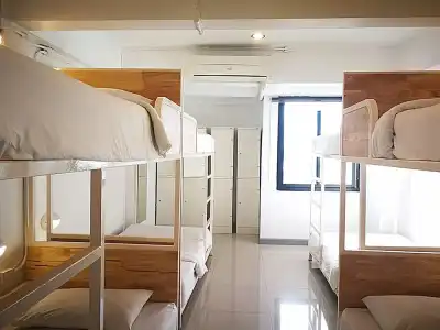 Loyy - Hostel - 4