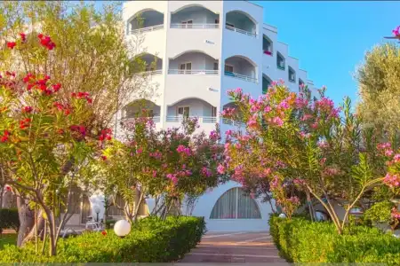 Continental Palace - 0