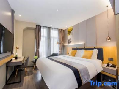 The Golden Ville Boutique & Spa - 145