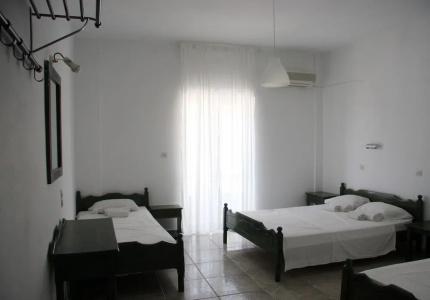 Armadoros / Ios Backpackers - 84