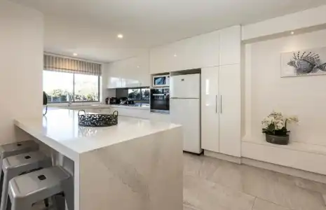 Bay Royal Apartments - 263