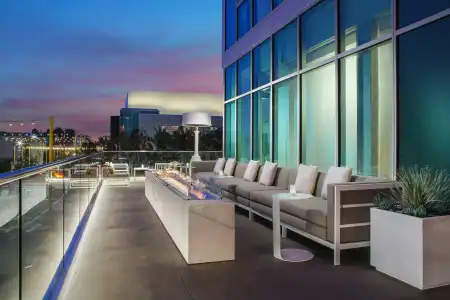 Courtyard by Marriott Santa Monica - 7