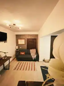 Studio 27 Backpackers - 102