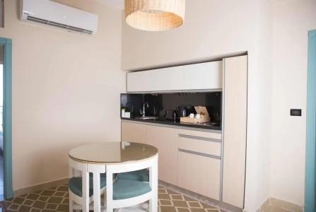 Redcon Suites - 219