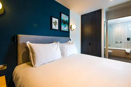 Staybridge Suites Cardiff by IHG - 13