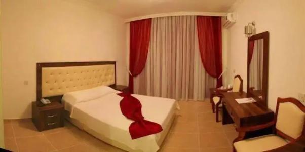 Holiday Village Rose Gardens - 13