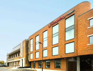 Hampton by Hilton London Park Royal - 24