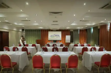 Al Nahda Resort & Spa - 9