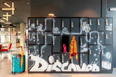 Moxy Utrecht - 15