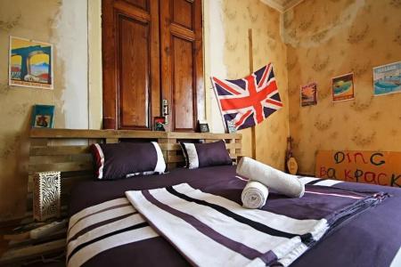 Dingo Backpackers Hostel - 1