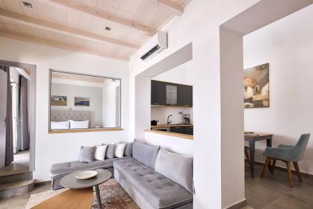 EmGard Suites - 84