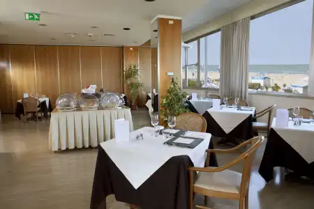 Ascot & Spa - 25