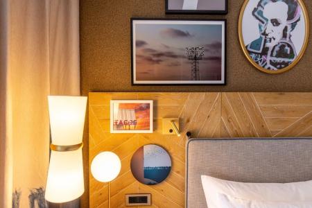 The Otis Austin, Autograph Collection - 82