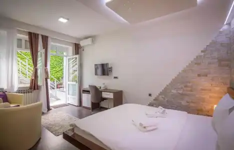 Central Park Residence Guest House - 56
