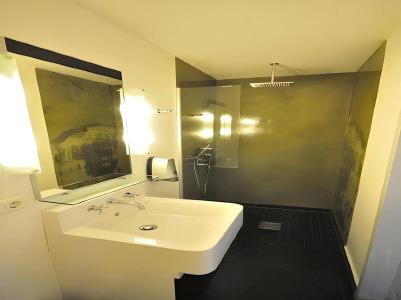 Five Elements Hostel and Capsules Frankfurt - 8