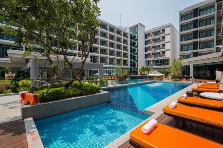 J Pattaya - 18