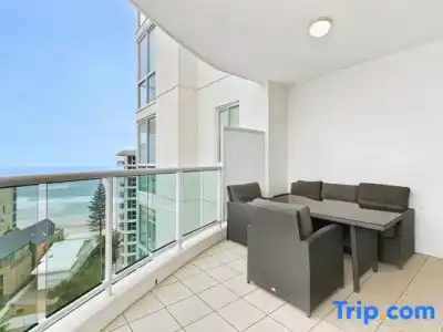 Pacific Views Resort - 127