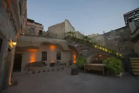 Vineyard Cave - 26