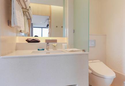 Balcony Seaside Sriracha & Serviced Apartments (SHA Extra Plus) - 60