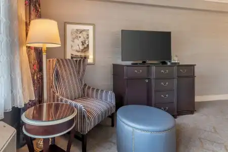 Omni Shoreham - 145