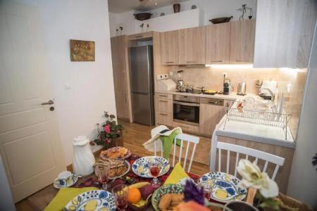 Rastoni Athens Suites nearAcropolis at Tsatsou Street - 8