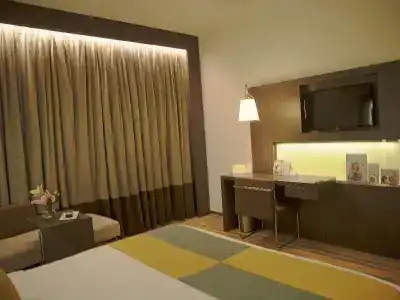 Novotel Kolkata - & Residences - 71