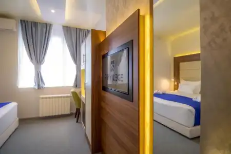 Privilege Suites by Central Park - 27