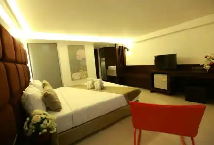 The Bangkok Major Suite - 12