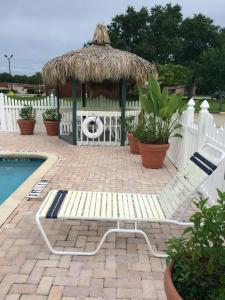 Americas Best Value Inn Bradenton Sarasota - 11