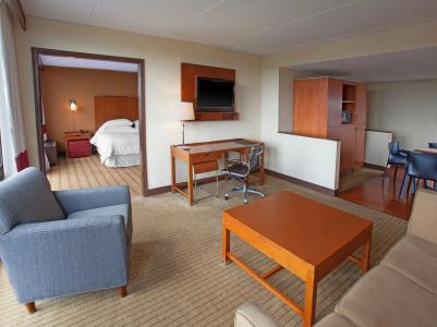 Four Points by Sheraton Philadelphia Northeast - 6