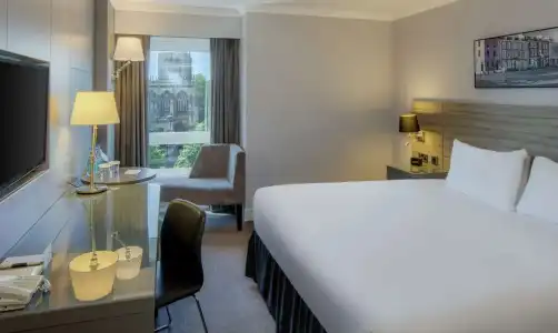 DoubleTree by Hilton Bristol City Centre - 56
