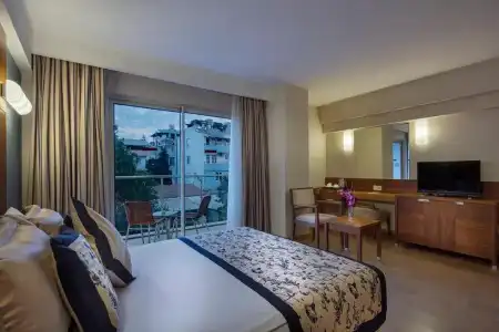 Trendy Side Beach - 81