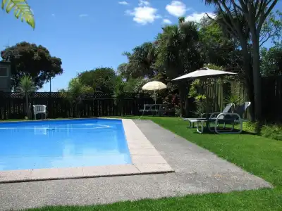 Cobblestone Court Motel – Wenzel Motels - 10