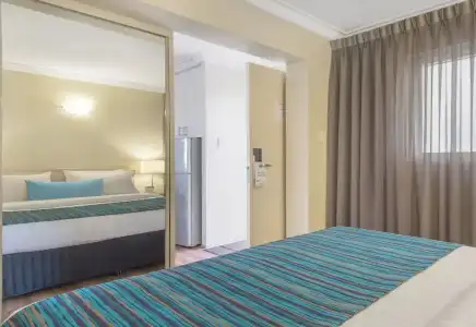 The Peninsula Riverside Serviced Apartments - 26