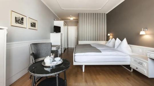 Romantik Schweizerhof & Spa Flims - 69