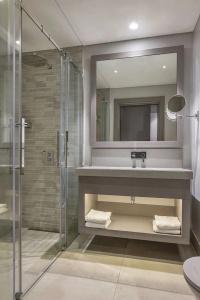 Billionaire Ramada Plaza by Wyndham Batumi - 69