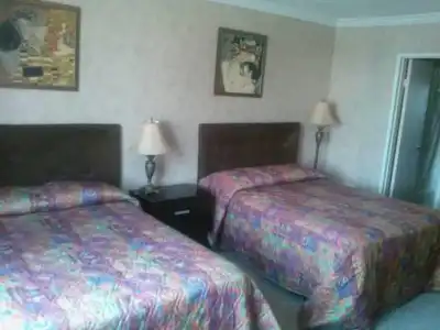 Hometel Suites - 5